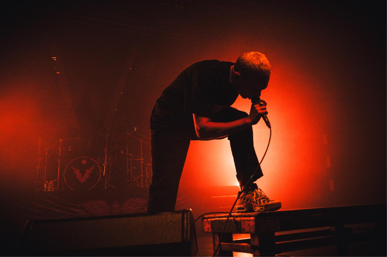 The singer of Landmvrks's band.